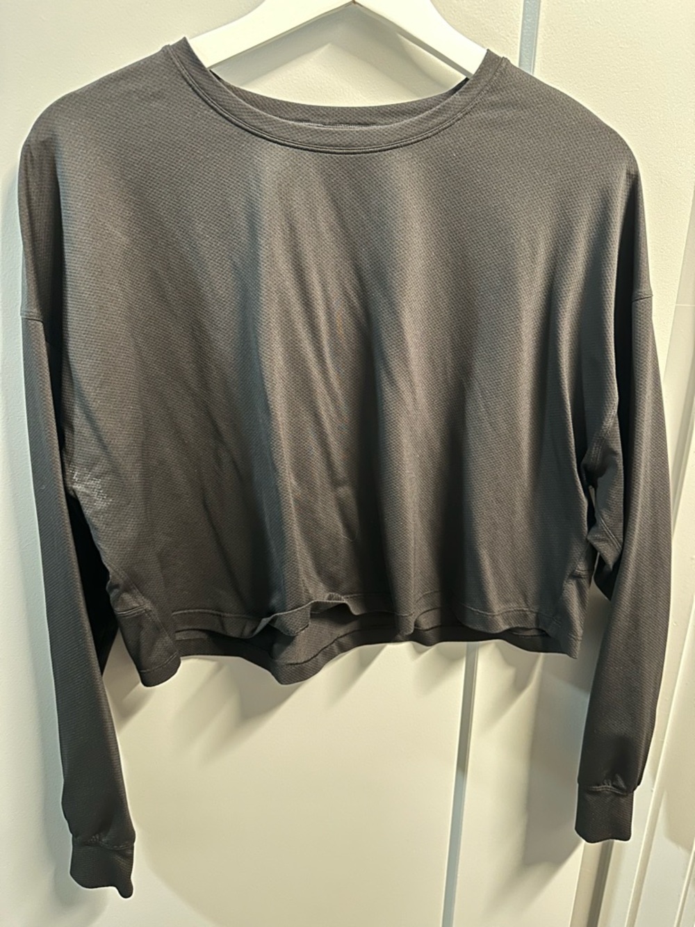 lululemon athletica Cropped Long-Sleeve Top — Black